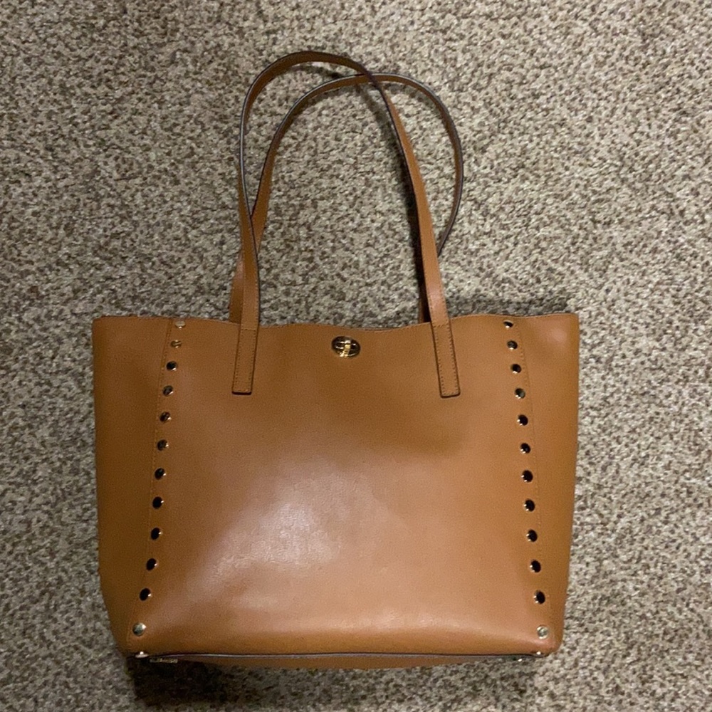 Michael Kors large studded shoulder bag - Picture 2 of 5